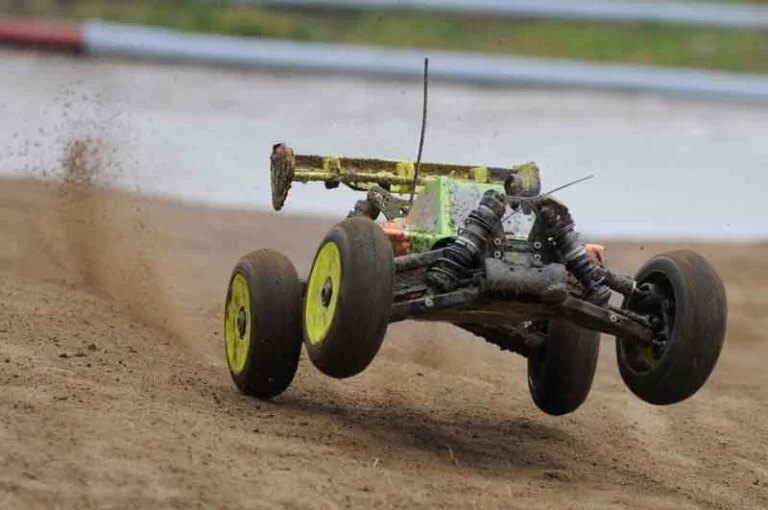 How Fast Are RC Cars? Fastest RC Car Hits 202 MPH! (+Videos)