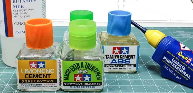 5 Best glue for Plastic Miniatures (Warhammer, DnD, Etc.)